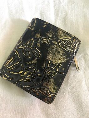 NWT Patricia Nash Black and Gold Floral Embossed Zip Wallet